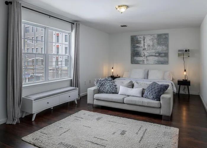 Huge 3Br Urban Gem Just 3 Miles To Nyc Plus Free Parking