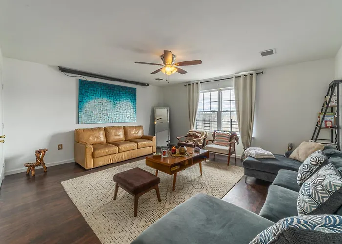 Huge 3Br Urban Gem Just 3 Miles To Nyc Plus Free Parking