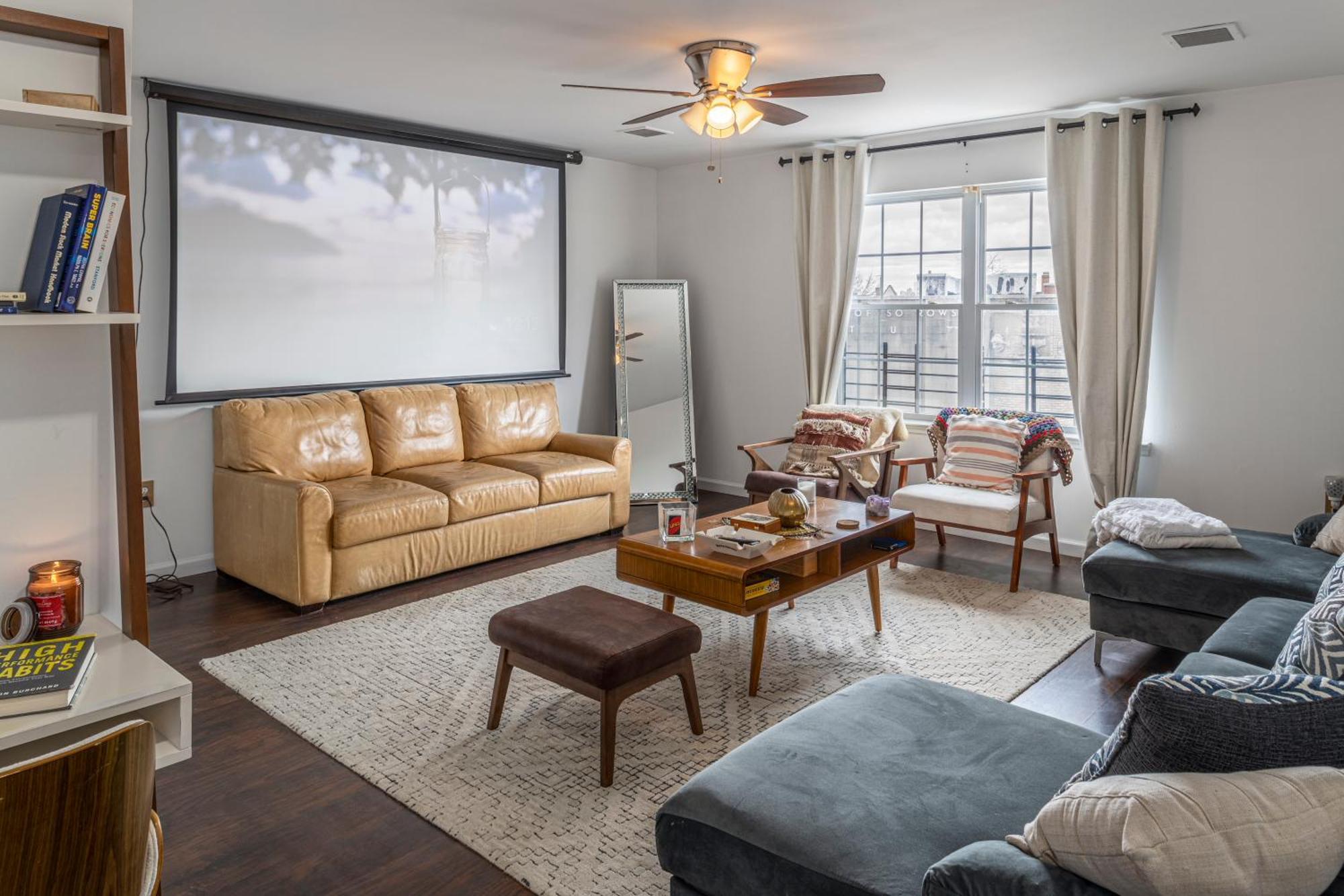 Huge 3br Urban Gem Just 3 Miles To Nyc Free Parking