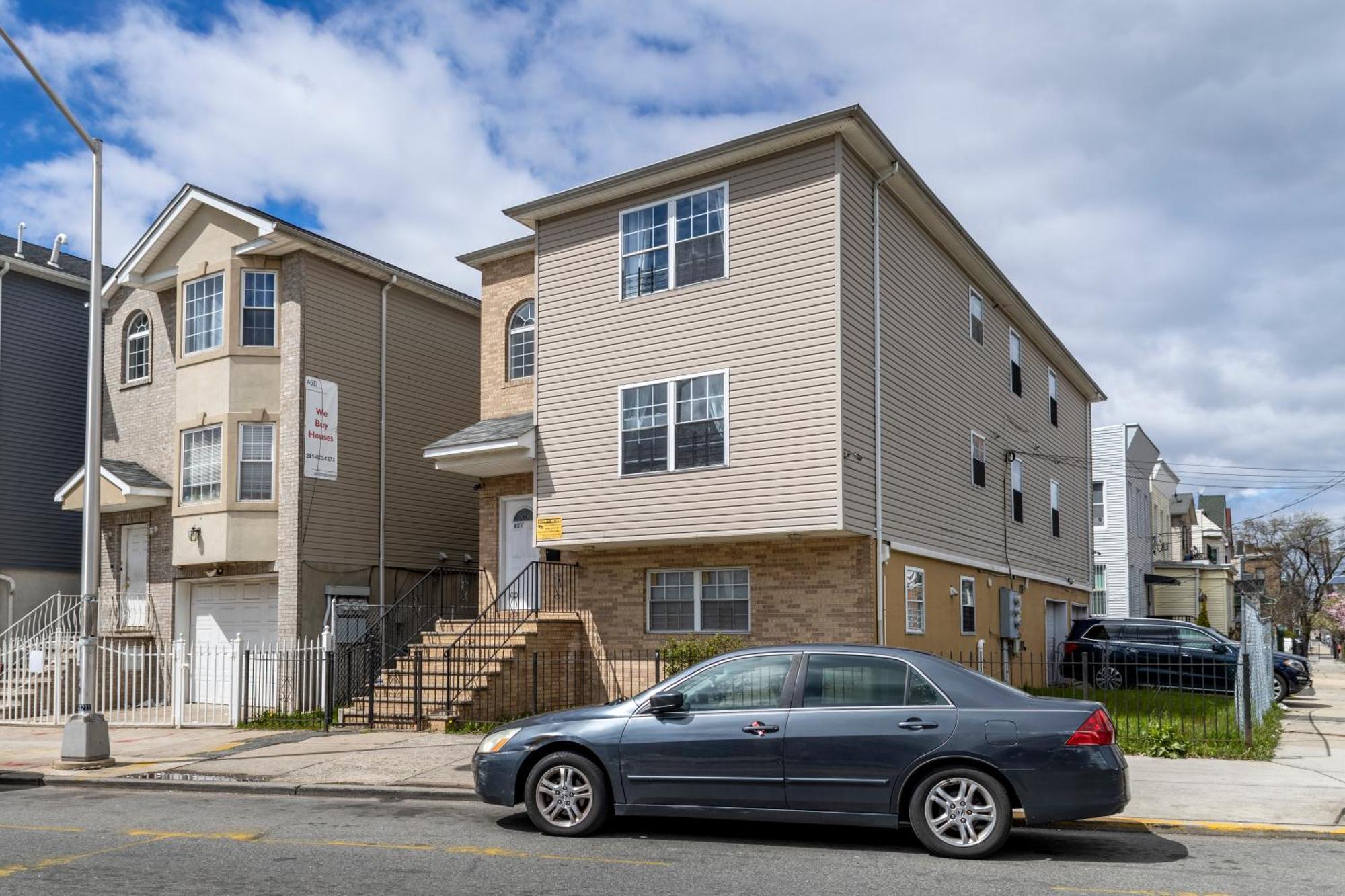 Huge 3br Urban Gem Just 3 Miles To Nyc Free Parking Appartement *